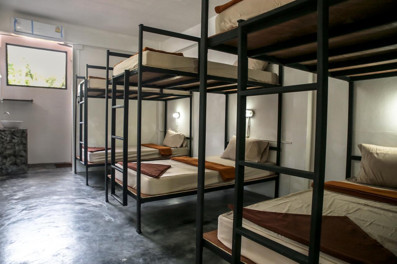 Black Wood Hostel Ko Tao Exterior photo